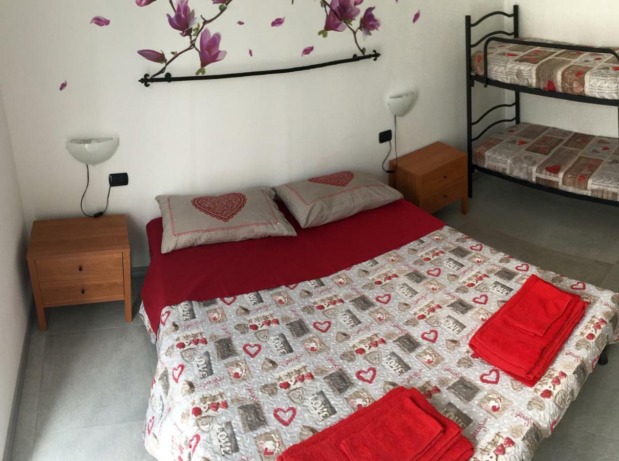 B&B Honey Rooms Saronno Exterior photo